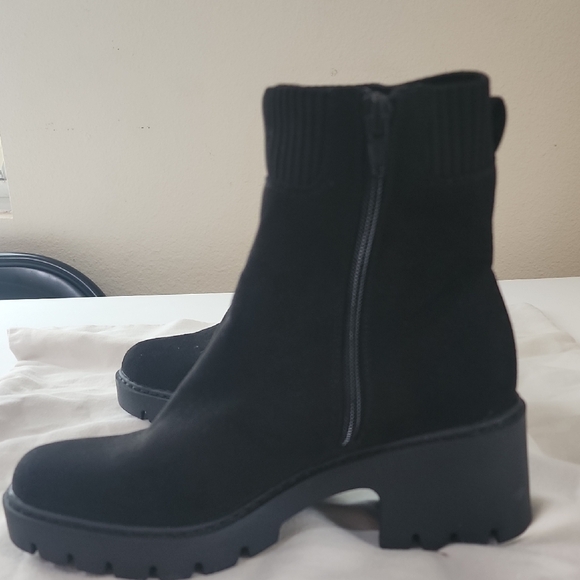 NOBO Black Ribbed Ankle Booties - Picture 3 of 10